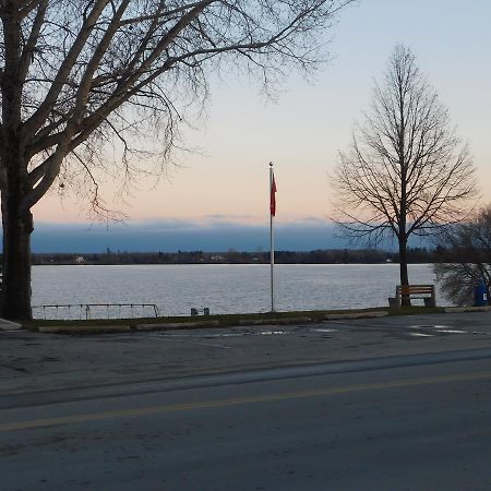 The Lakeview Inn Lac du Bonnet Extérieur photo