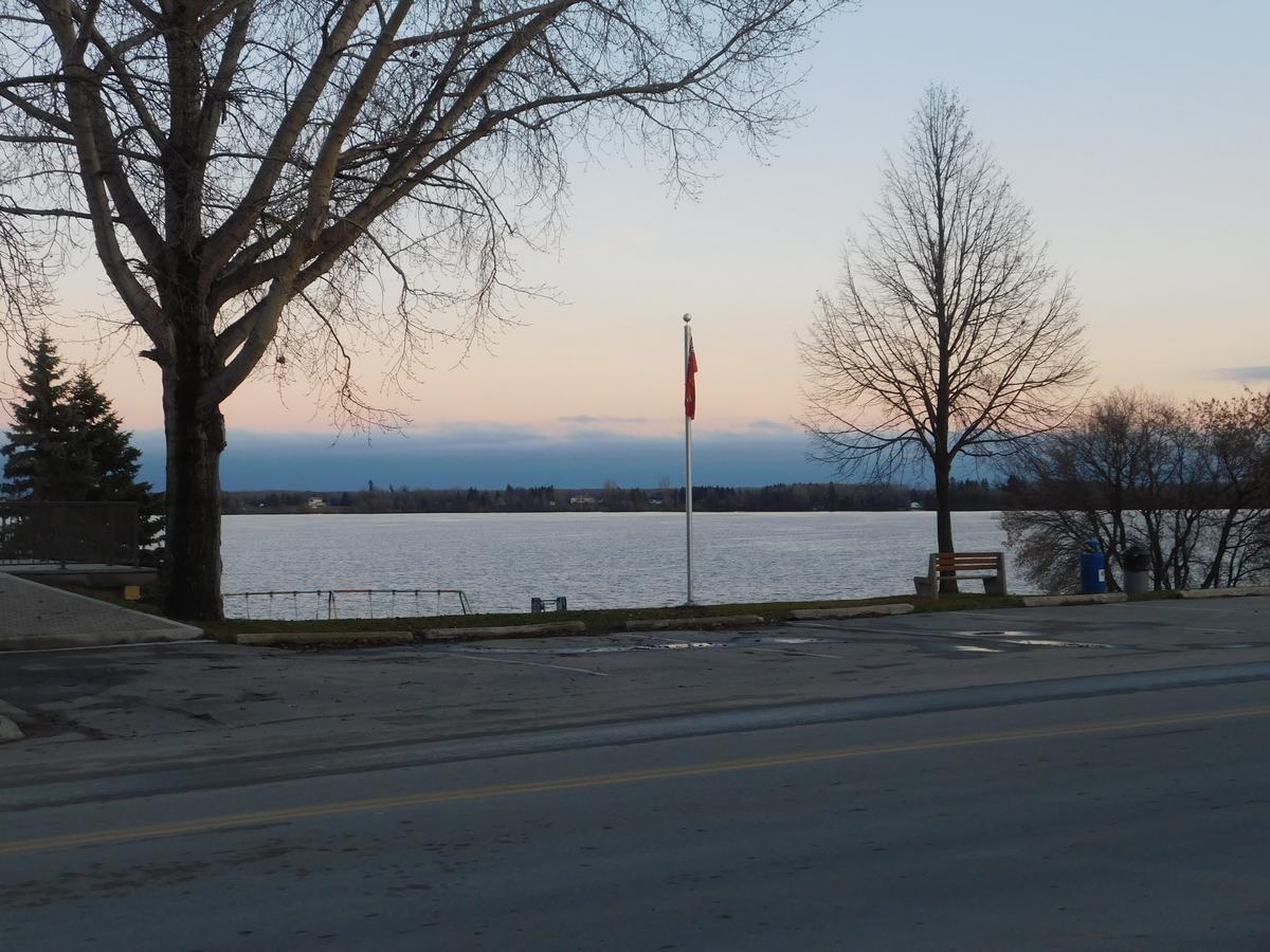 The Lakeview Inn Lac du Bonnet Extérieur photo